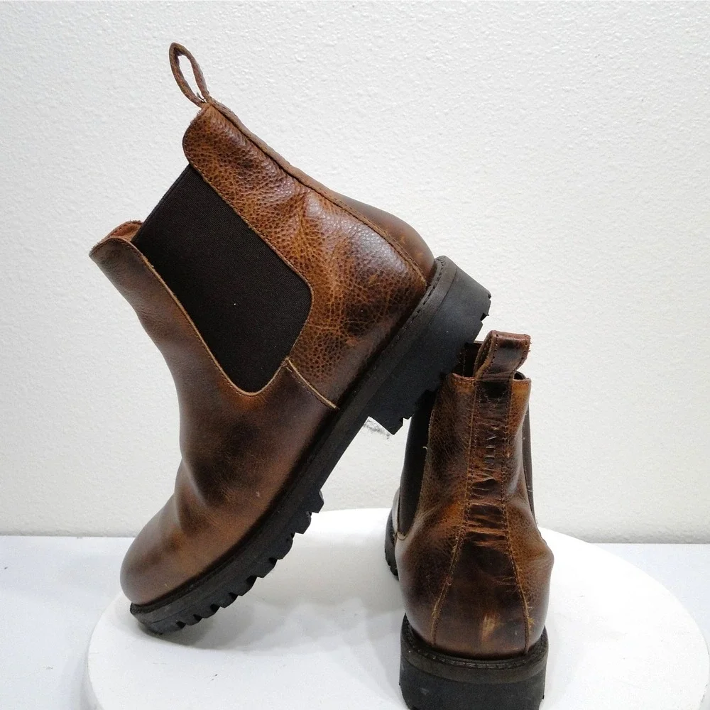 Patina AP Chelsea Boots Highland Brown Leather Lug Sole Mens 9.5 BMCHLHBR95E